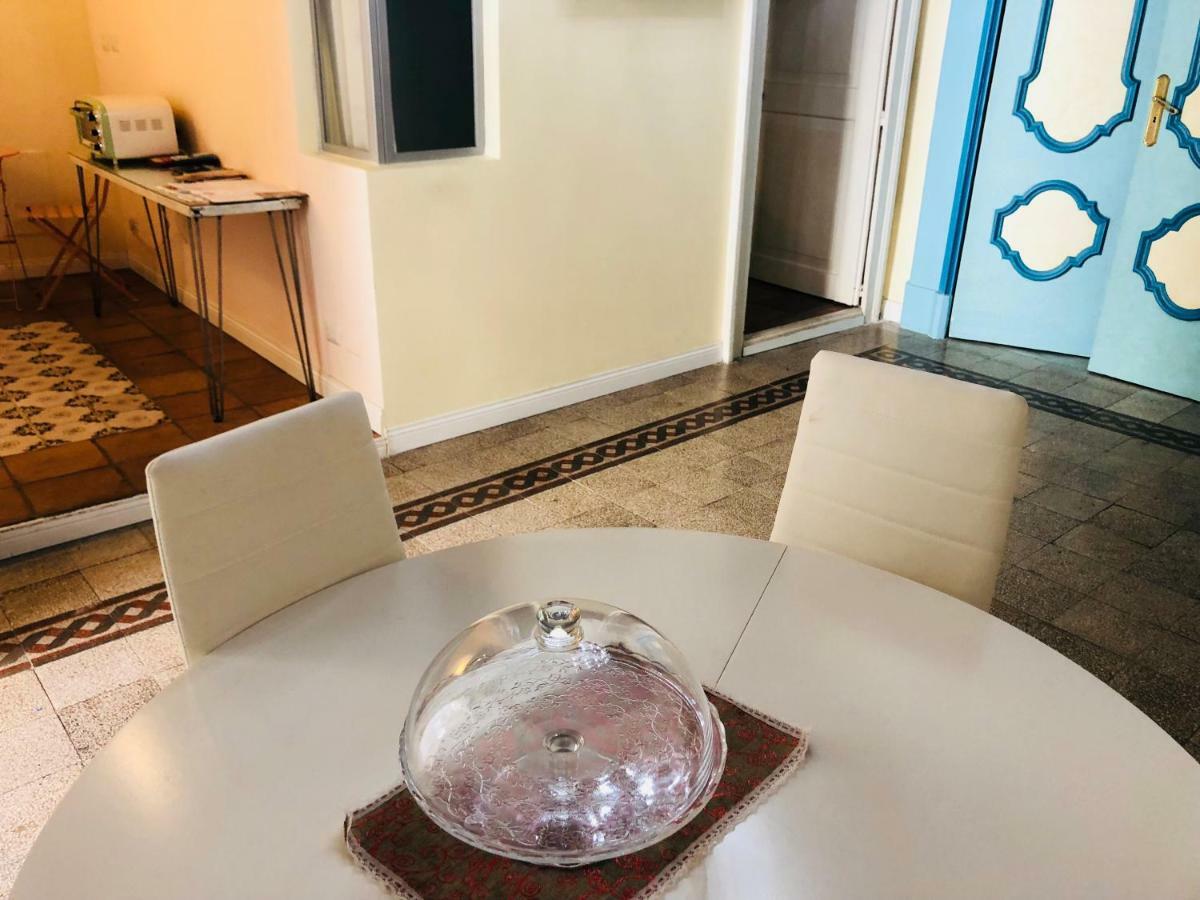 ナポリDuomo184アパートメント エクステリア 写真